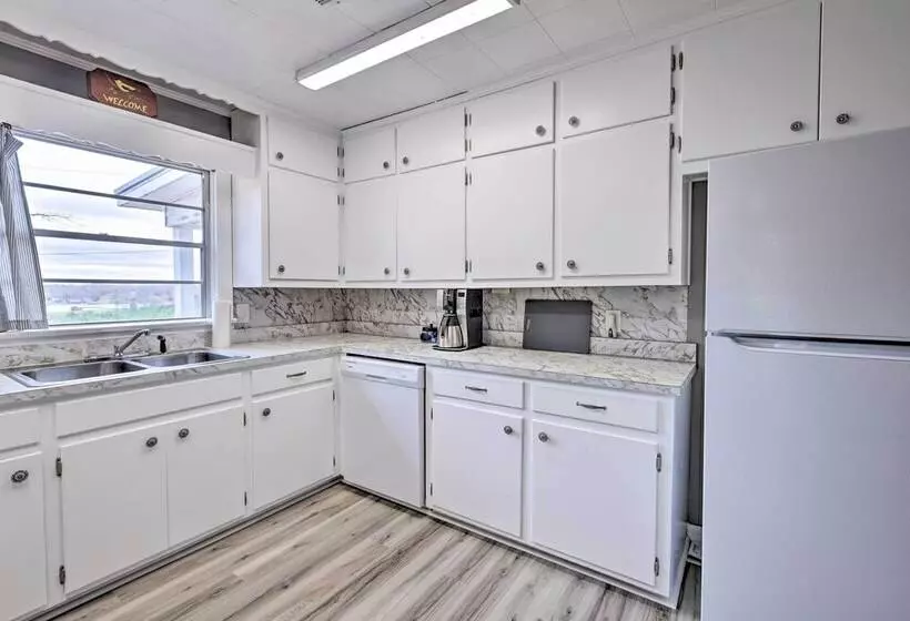 Charming Gadsden Home W/ Golf Course Views!