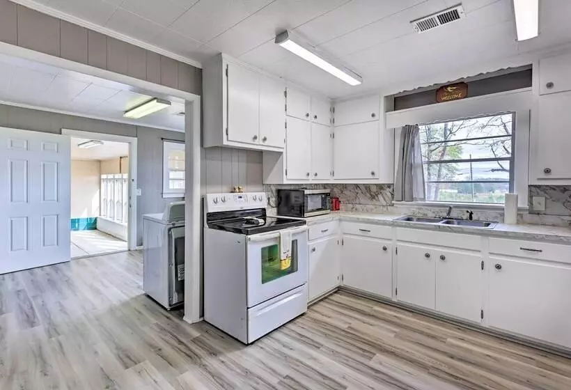 Charming Gadsden Home W/ Golf Course Views!