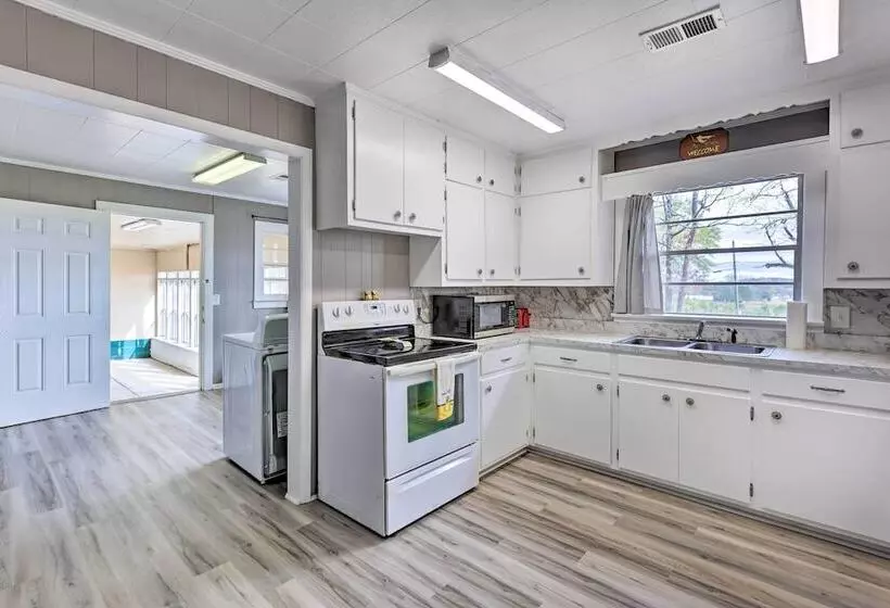 Charming Gadsden Home W/ Golf Course Views!