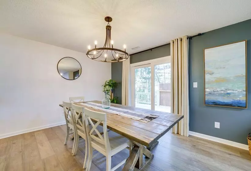 Peaceful Candler Cabin W/ Private Hot Tub!