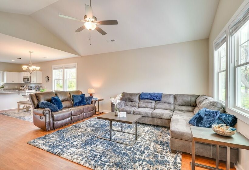 Peaceful Ramseur Retreat W/ Spacious Yard!