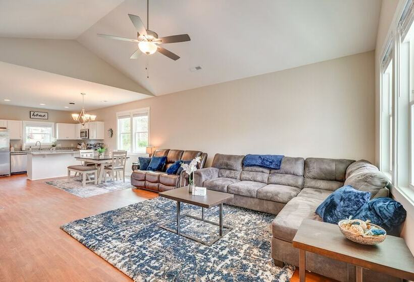 Peaceful Ramseur Retreat W/ Spacious Yard!