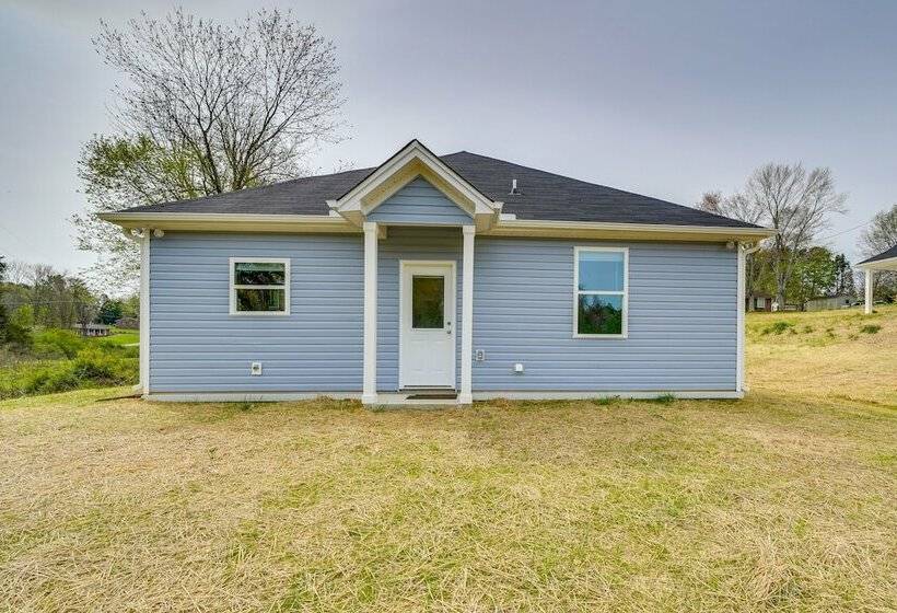 Peaceful Ramseur Retreat W/ Spacious Yard!