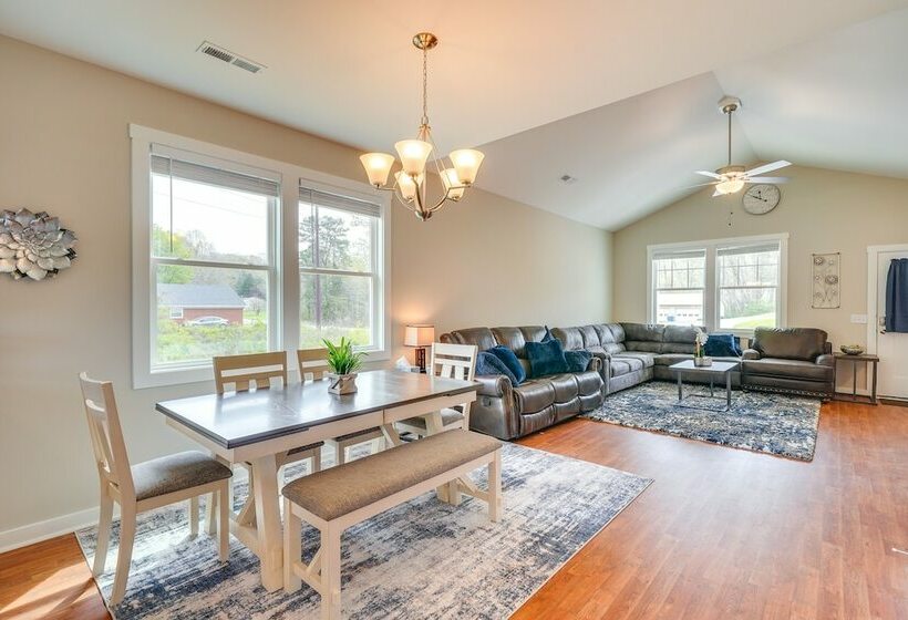 Peaceful Ramseur Retreat W/ Spacious Yard!