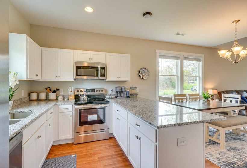 Peaceful Ramseur Retreat W/ Spacious Yard!