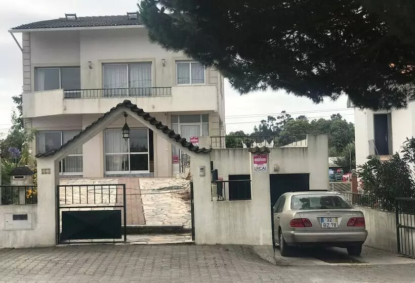 ペンション Joes House Homestay