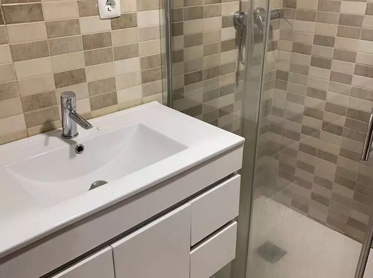 ペンション Joes House Homestay