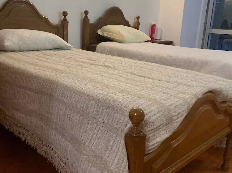 ペンション Joes House Homestay