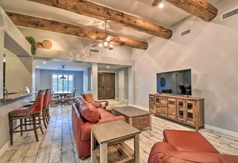 Luxe Phoenix Home: Desert Butte View & Heated Pool