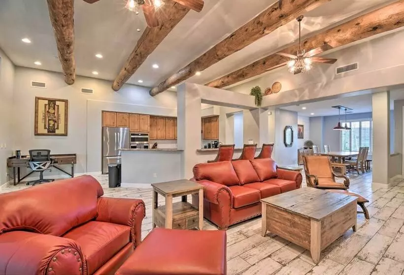 Luxe Phoenix Home: Desert Butte View & Heated Pool