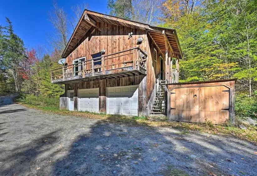 Remote Cabin W/ Fire Pit: 3 Miles To Stowe Mtn!