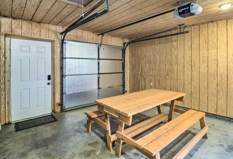 Riverfront Dixon, Illinois, Vacation Rental!