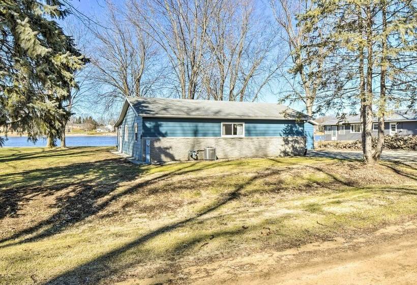 Riverfront Dixon, Illinois, Vacation Rental!