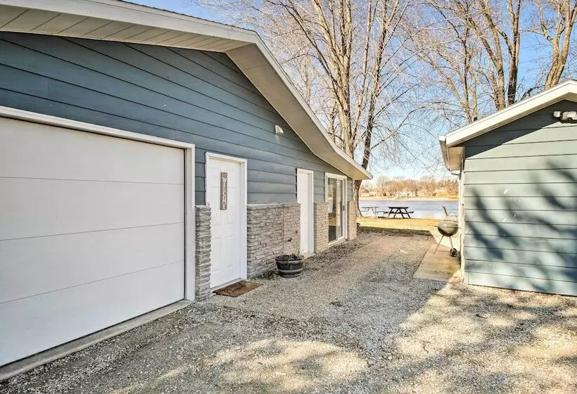 Riverfront Dixon, Illinois, Vacation Rental!