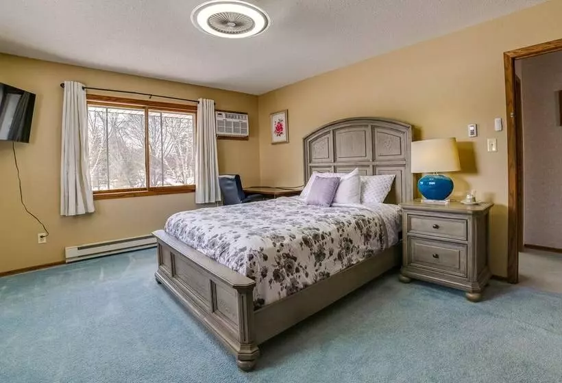 Riverfront Sault Ste Marie Home W/ Dock!