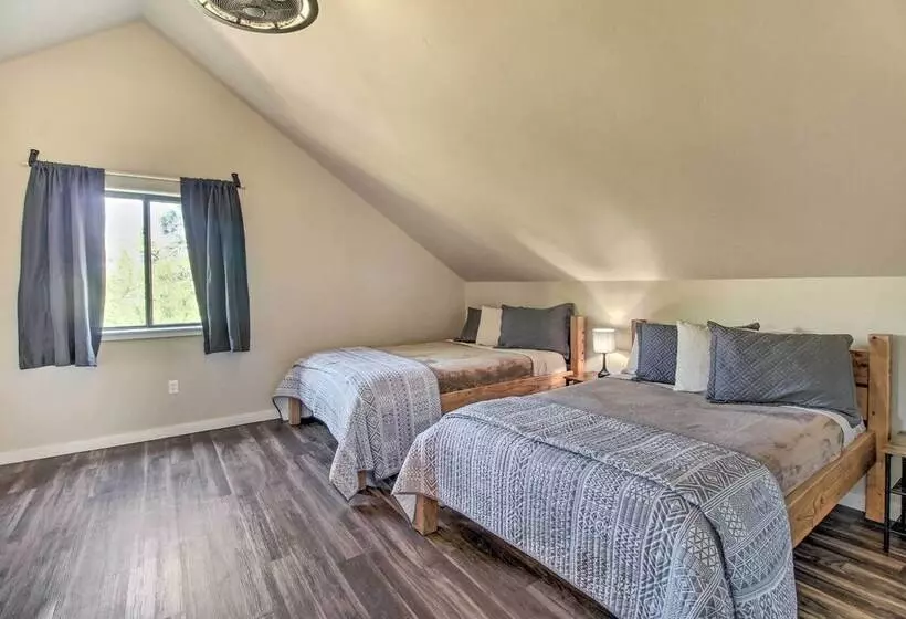 Serene Cabin: Coconino Nat L Forest View!