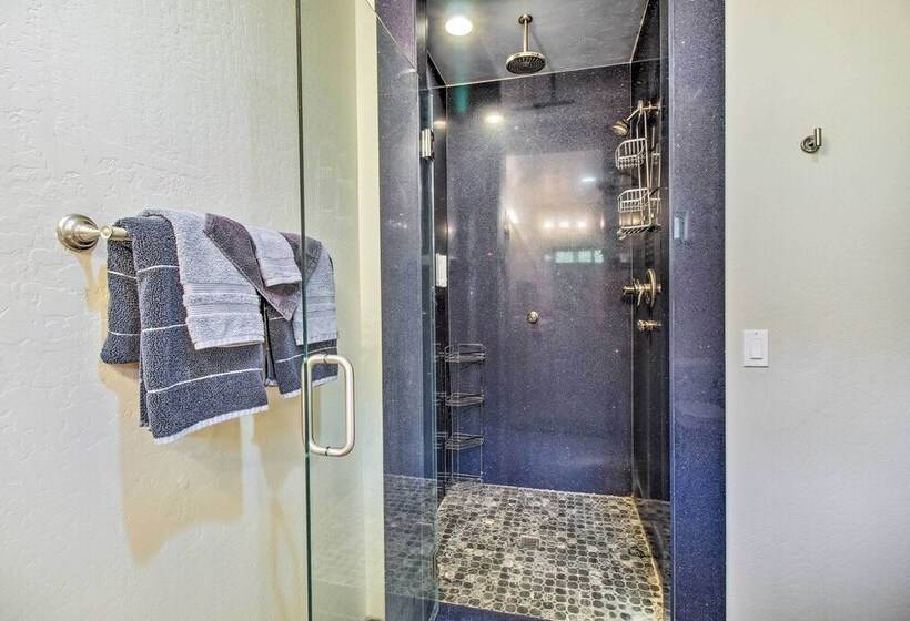 Serene Cabin: Coconino Nat L Forest View!