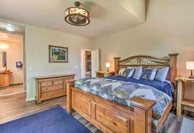 Serene Cabin: Coconino Nat L Forest View!