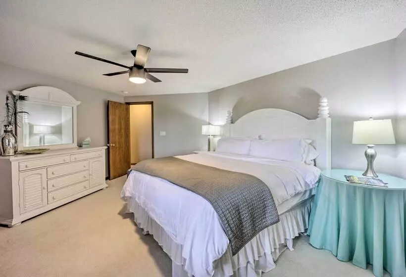 Spacious Beaver Lake Home W/ Stunning Views!