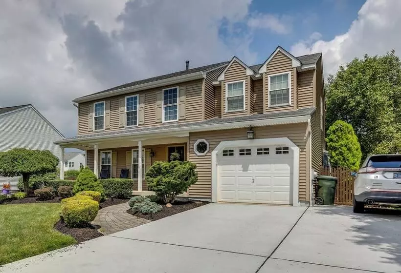 Spacious & Bright Lumberton Home With Backyard!