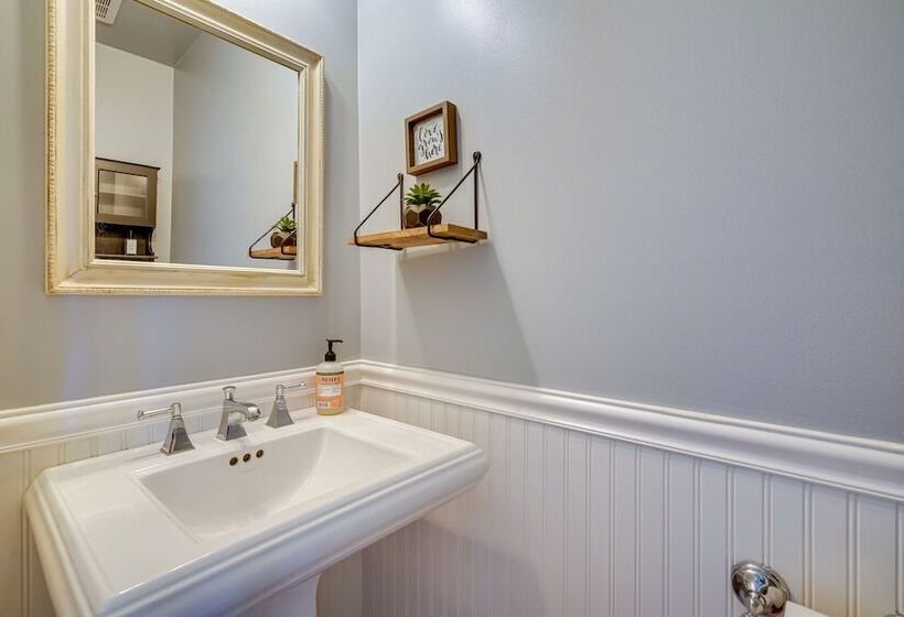 Spacious & Bright Lumberton Home With Backyard!