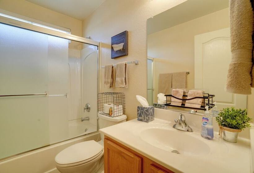 Surprise Home W/ Pool By Spring Training Fields!