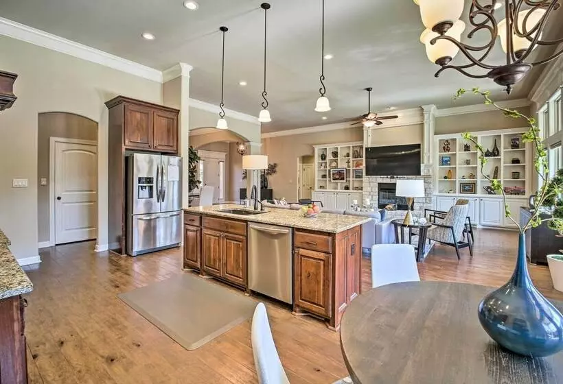 Hot Springs Village Home W/ Dock + Patio!