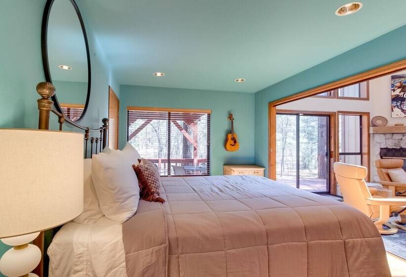 Spacious Pinetop Lakeside Home W/ Deck Near Golf