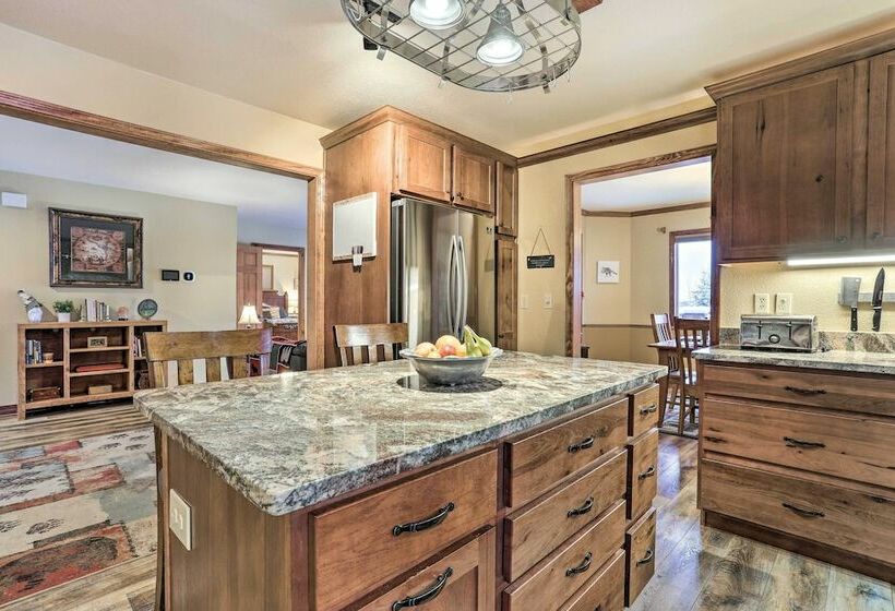 Spacious Wasilla Home 3 Mi To Downtown!