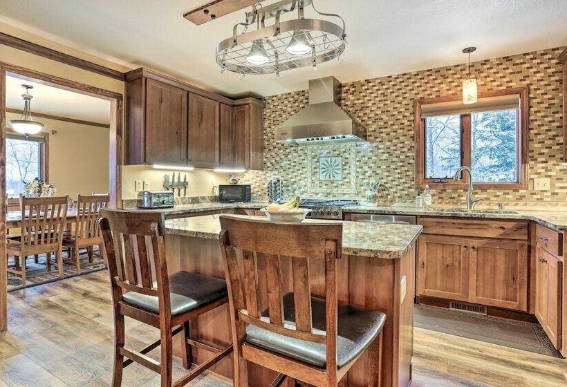 Spacious Wasilla Home 3 Mi To Downtown!