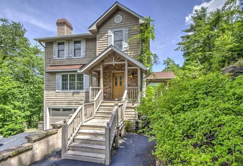 The Wow House    Sapphire Home W/ Deck & Views!
