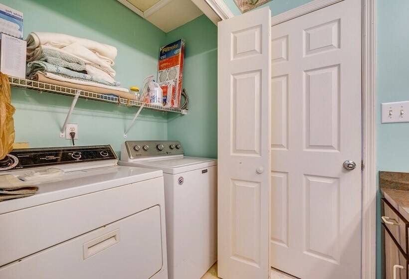 Topsail Beach Vacation Rental: Steps To Shore!