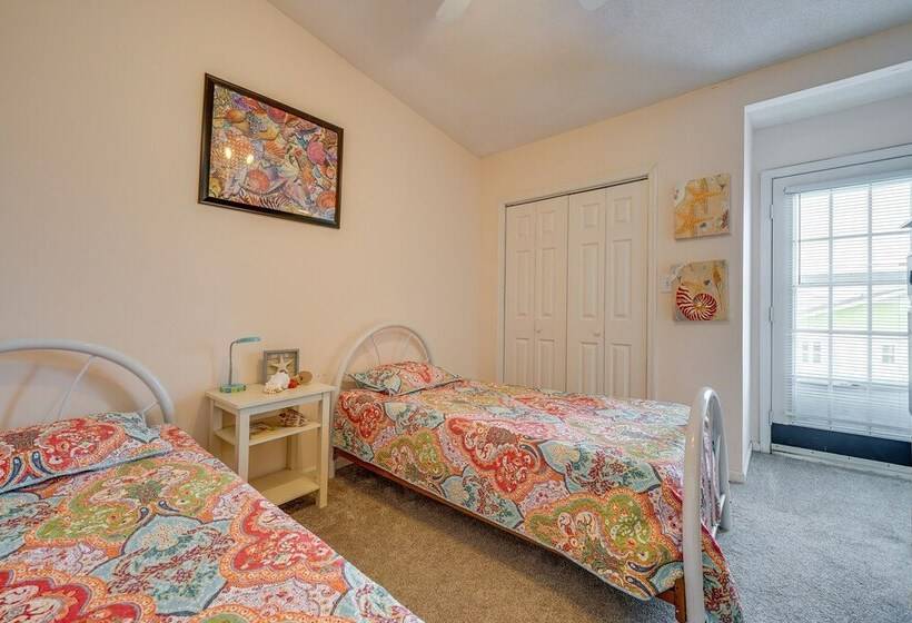 Topsail Beach Vacation Rental: Steps To Shore!