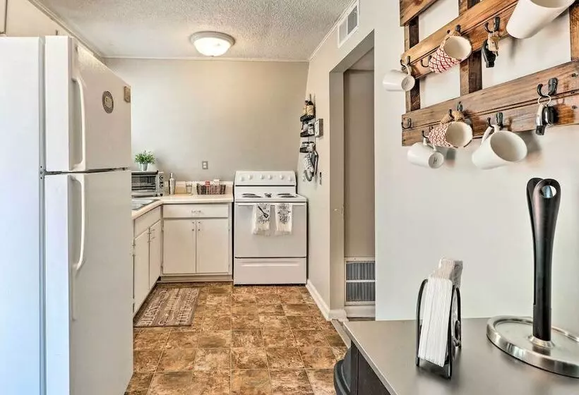 Discover Lakeside Bliss At Jackson Lake!