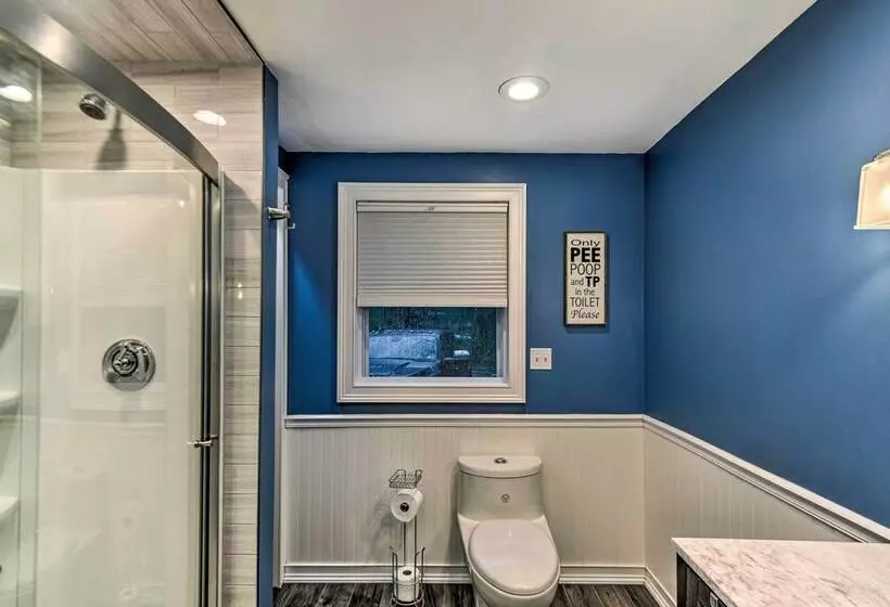 Waterfront Ashland Home ~ 2 Mi To Downtown!