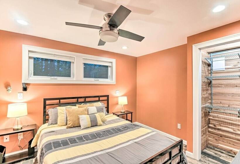 Waterfront Ashland Home ~ 2 Mi To Downtown!