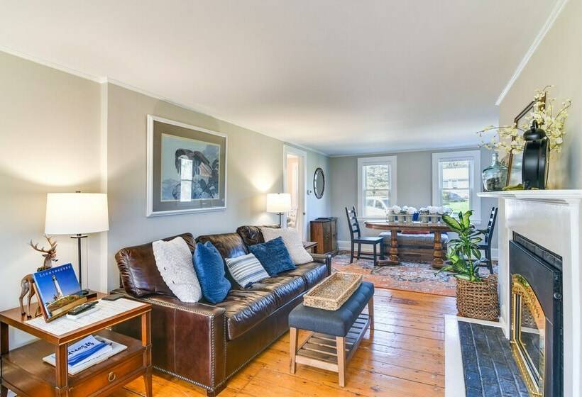 Oceanside Cape Home On The Harbor: Near Kayaking