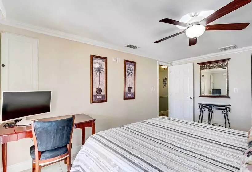 Breezy Naples Home With Private Outdoor Pool!