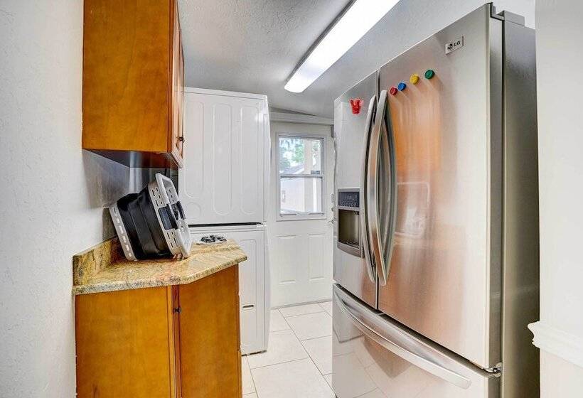 Breezy Naples Home With Private Outdoor Pool!