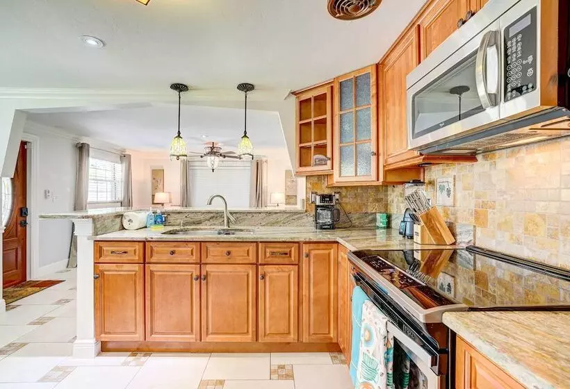 Breezy Naples Home With Private Outdoor Pool!