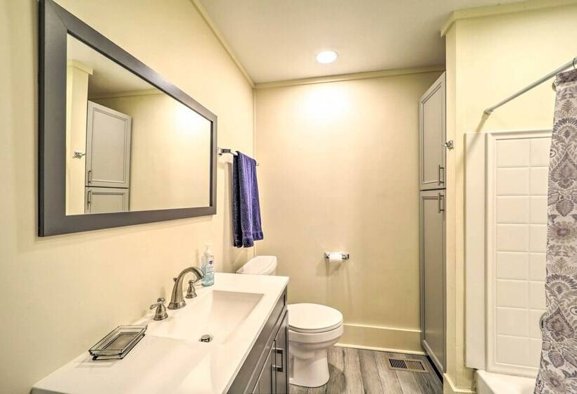 Bright Boone Home: Walk To Appalachian State!