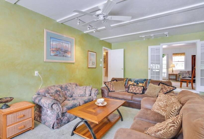 Buena Vista Creekside Home W/ Private Hot Tub!