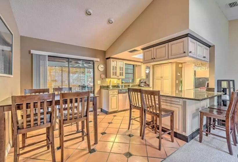 Canalfront Homosassa Escape W/ Private Dock!