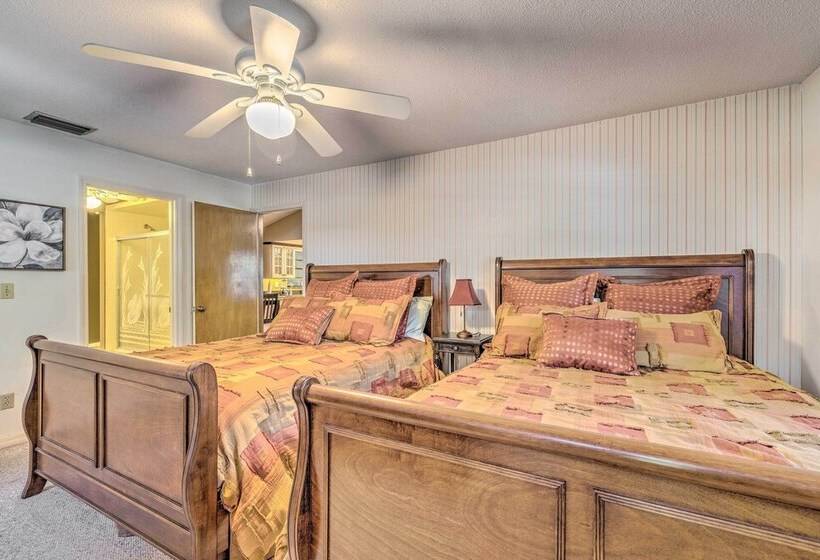 Canalfront Homosassa Escape W/ Private Dock!