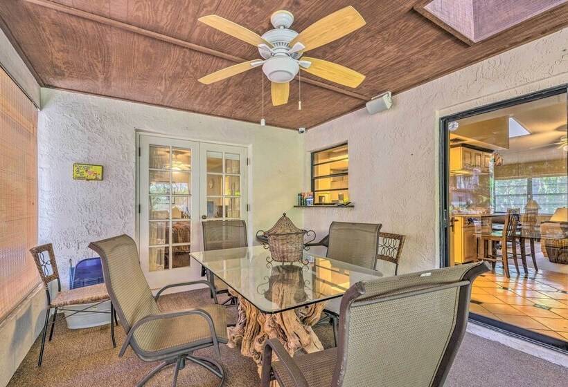 Canalfront Homosassa Escape W/ Private Dock!