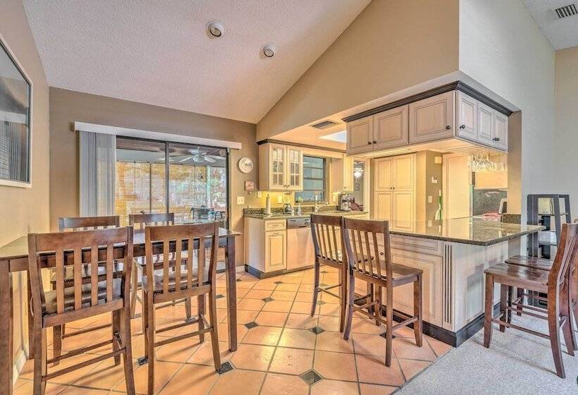 Canalfront Homosassa Escape W/ Private Dock!