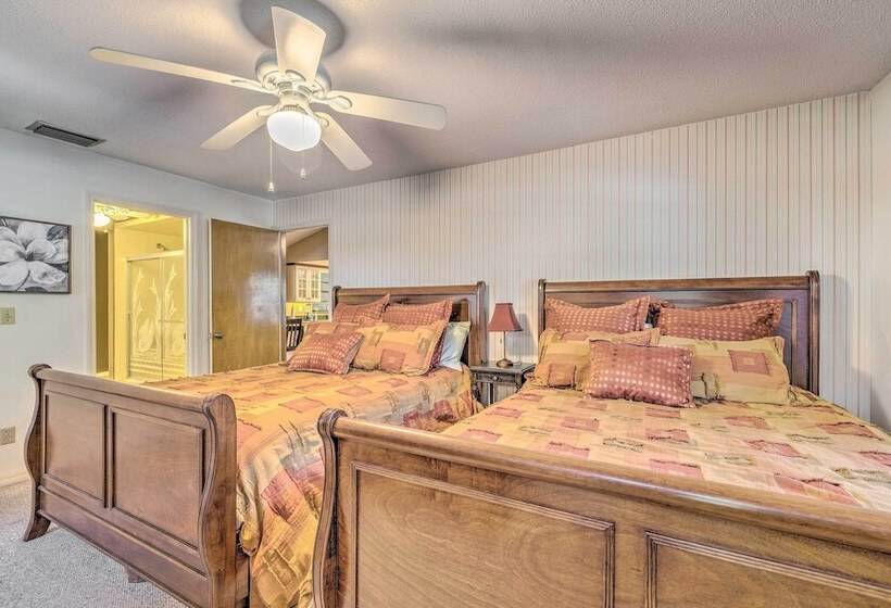 Canalfront Homosassa Escape W/ Private Dock!