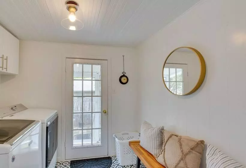 Canton Home W/ Porch < 1 Mile To First Monday!