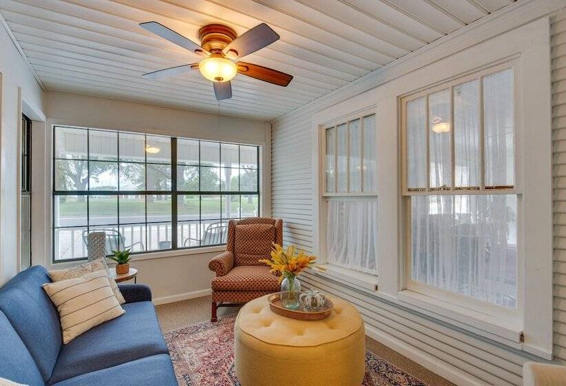 Canton Home W/ Porch < 1 Mile To First Monday!