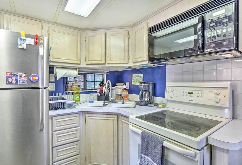 Lakefront Breckenridge Cabin: 6 Mi To Ski Resort!